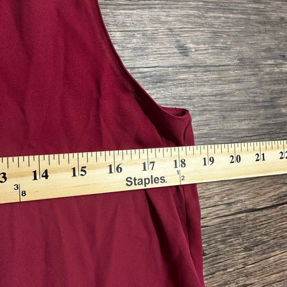 LOFT Red V-Neck Tank Top - Picture 3 of 7